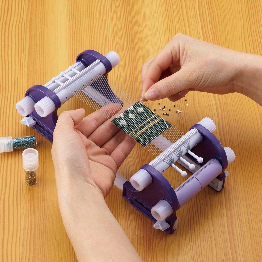 Beading Loom - Zipper and Thread