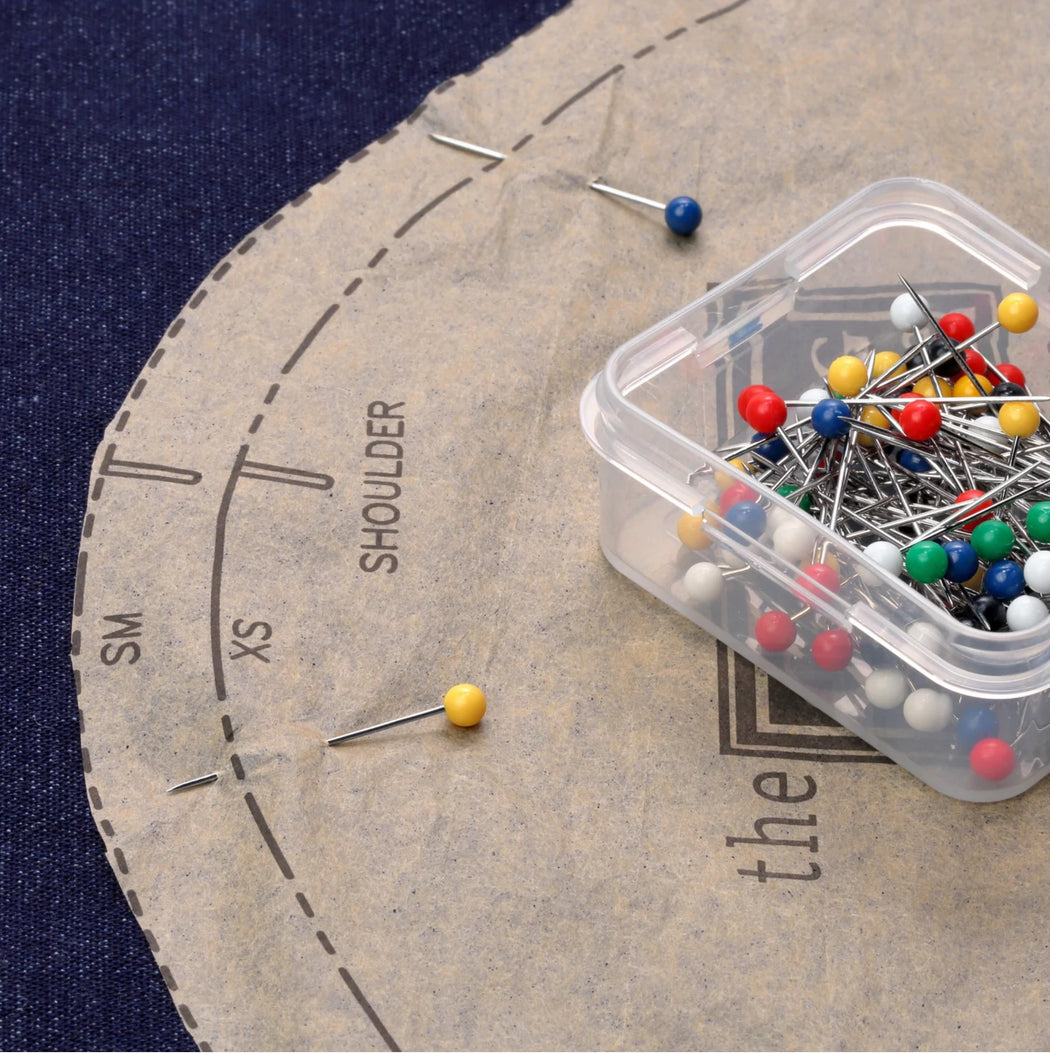 1-1/4" COLOR BALL PINS - Zipper and Thread