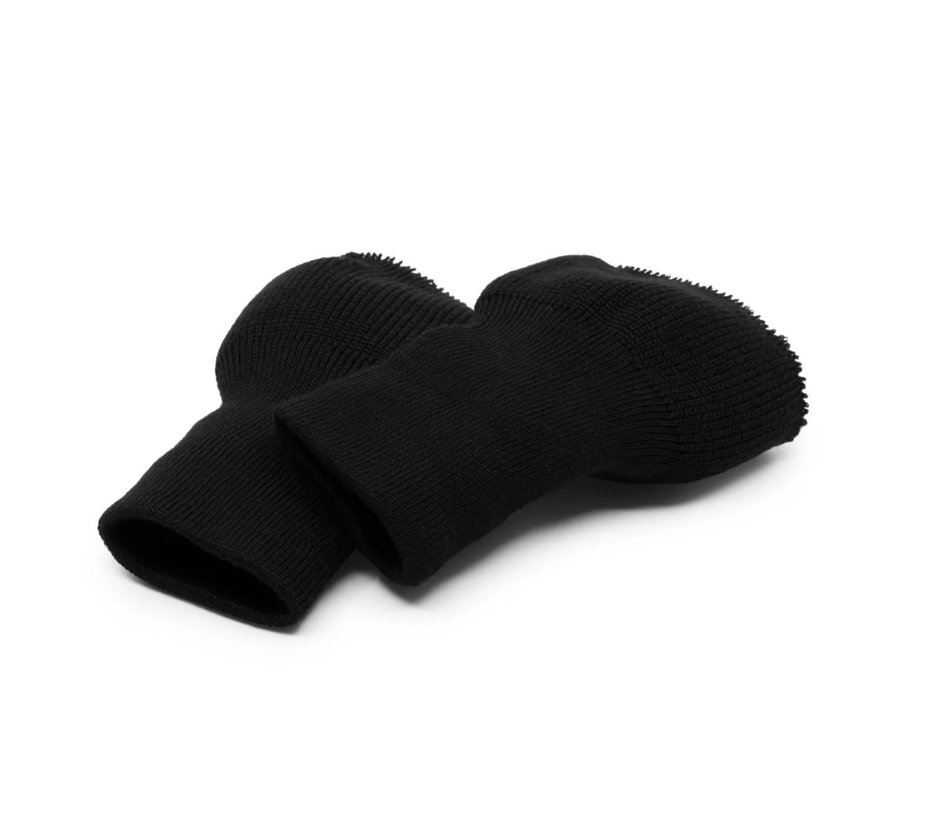 Information related to zippers, thread, and sewing.