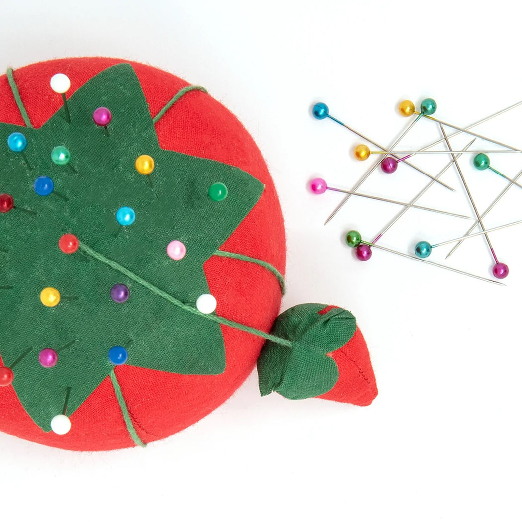 Tomato Pin Cushion - Zipper and Thread