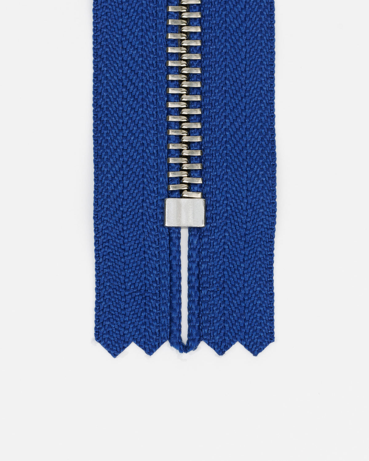 YKK #5 EXCELLA® Closed / Silver Metal Zipper (4"~9")