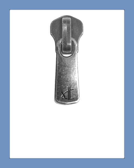 #8 Slider DF2E Ant. Silver - Zipper and Thread