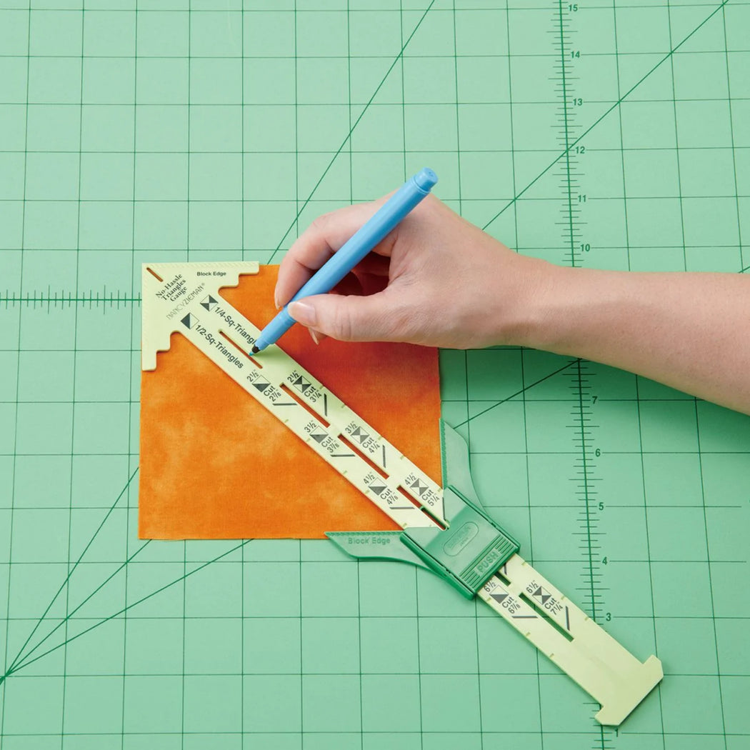 No-Hassle Triangles Gauge - Zipper and Thread